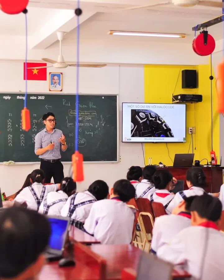 Thầy cô tại trung tâm